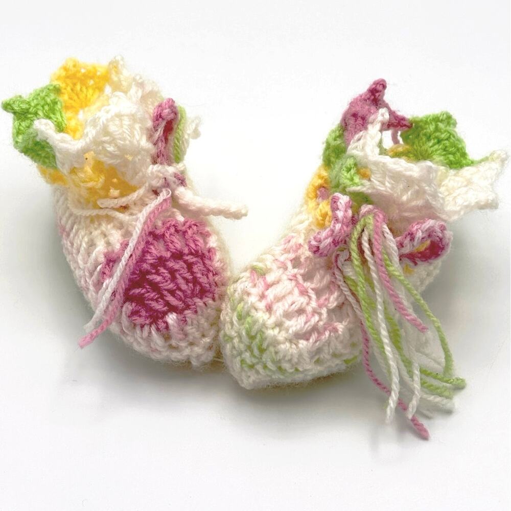 Vintage Handmade Pastel Crochet Baby Booties Yellow Green Pink White Doll